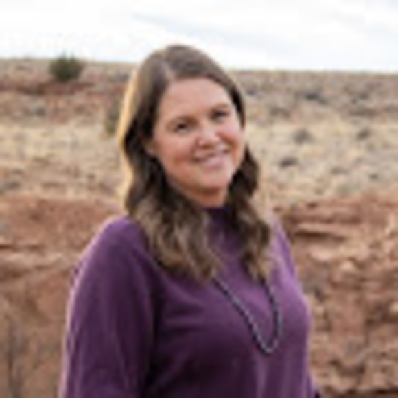 Meet your Posher, Danielle - Picture 1 of 1